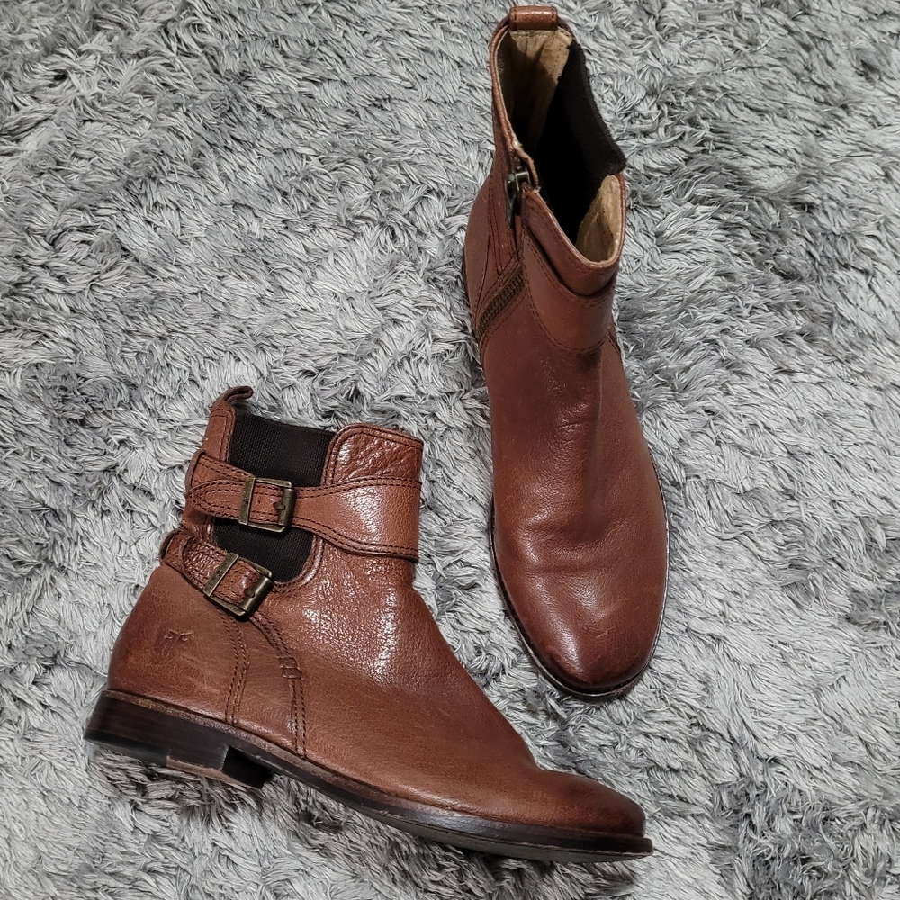 Frye Anna Gore Ankle Booties